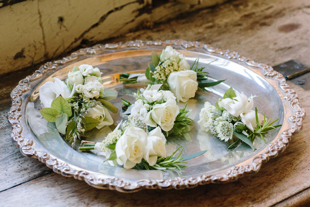 13 Fleurs De Fee Chateau De Bagnols Save The Date Photography